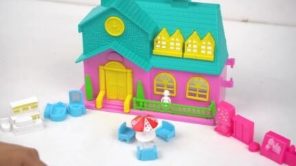 Doll house (small)